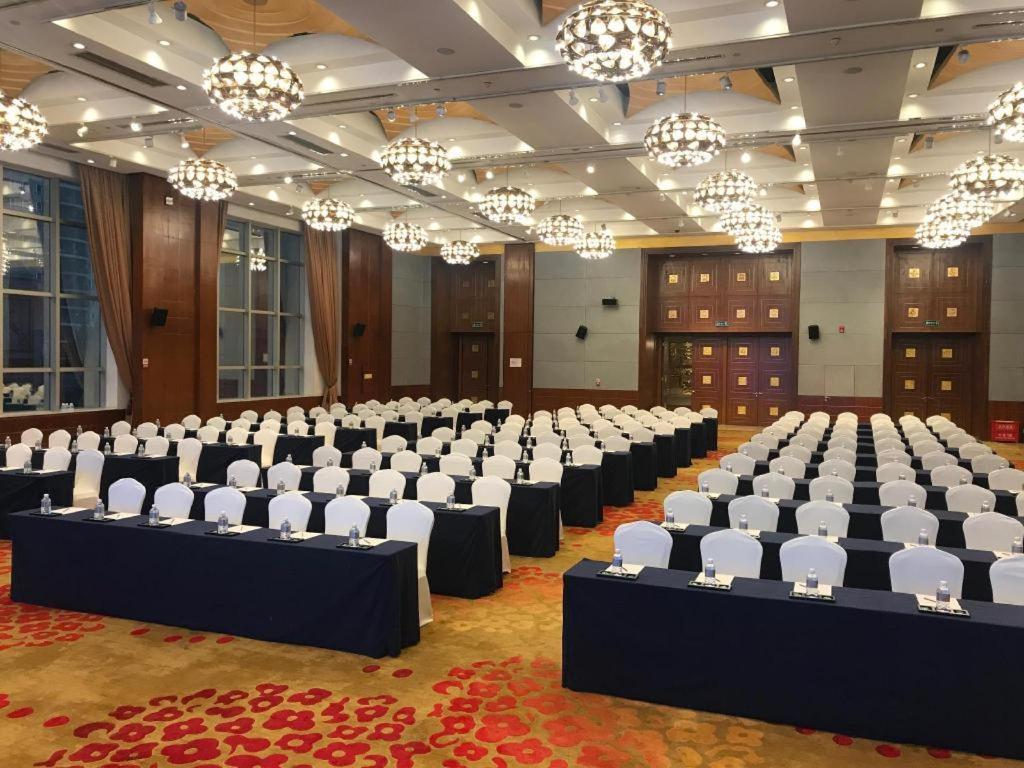 Dekin Hotel Chongqing Jiefangbei Esterno foto